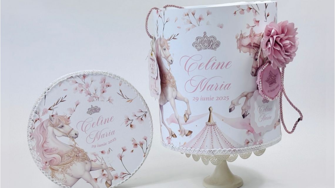 Trusou botez carusel cu cai roz pal si flori pastelate Pink Carousel 21